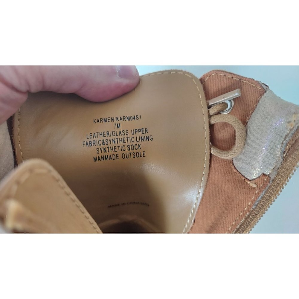 Steve Madden Karmen Tan/NWOT, Size 7M - Picture 10 of 10